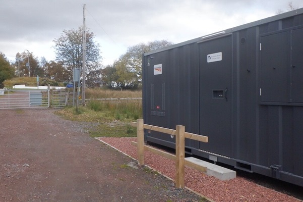 Rannoch station welfare cabin Richard Webb Wikimedia 600x400