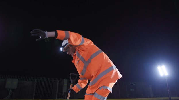 Falling dangerously conductor rail - electrical safety story