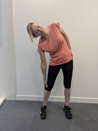 lumbar-spine-side-flexion-right