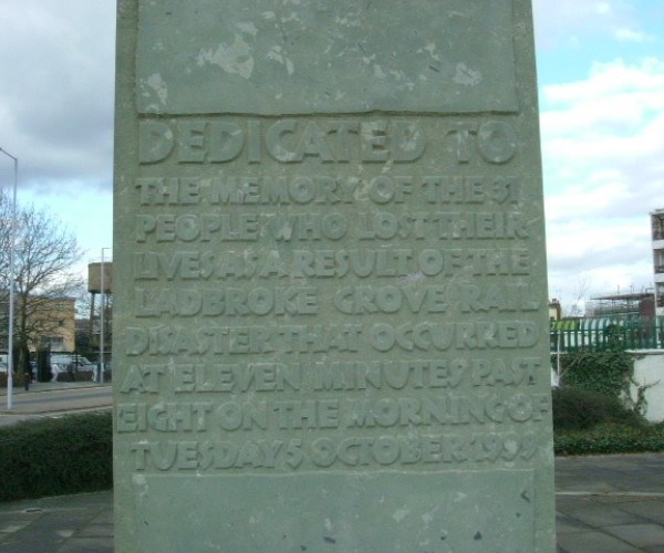 Memorial to those who lost their lives in the Ladbroke Grove rail crash 1999