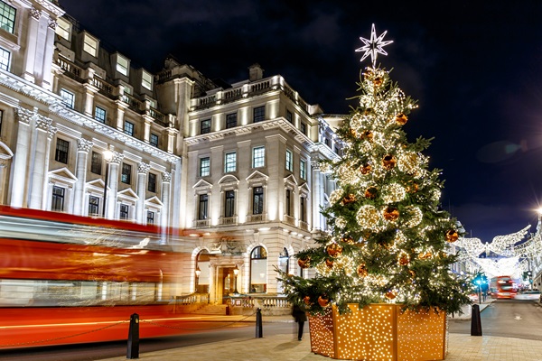 London bus at Christmas