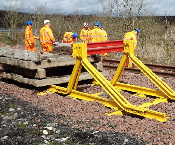 QTS trackworkers 